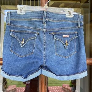 Hudson denim shorts‎ (28) 2 button waist. Great used condition!